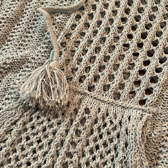 POL Women's V-Neck Sweater with Hood - Gray and Multicolor - Picture 3 of 6